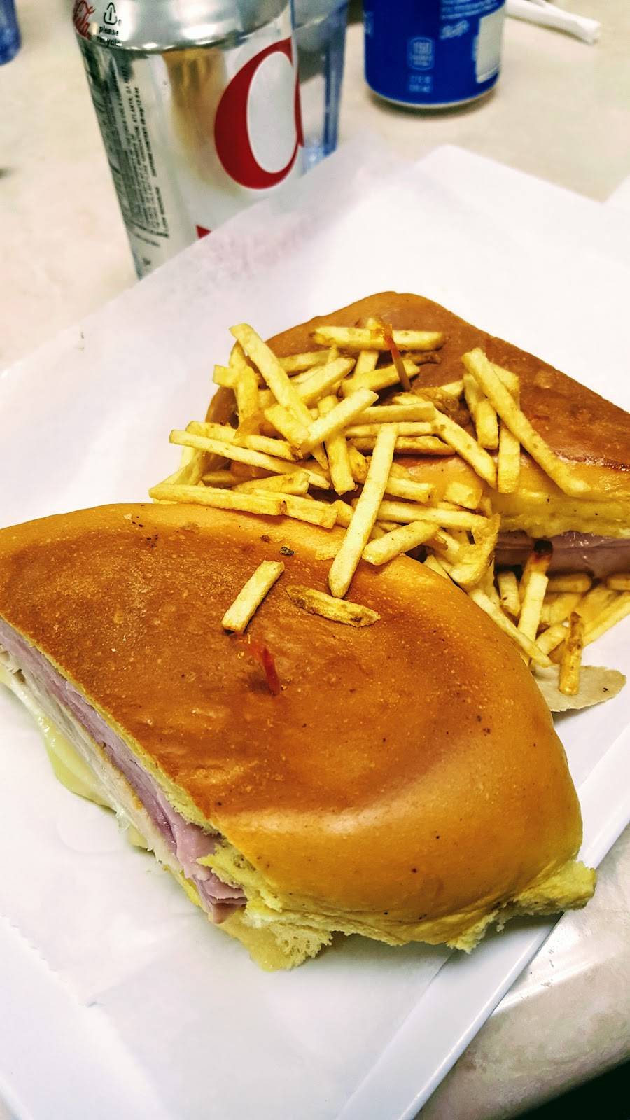 Superlatinos Cafe Restaurante | restaurant | 11356 Quail Roost Dr, Miami, FL 33157, USA | 3052326691 OR +1 305-232-6691