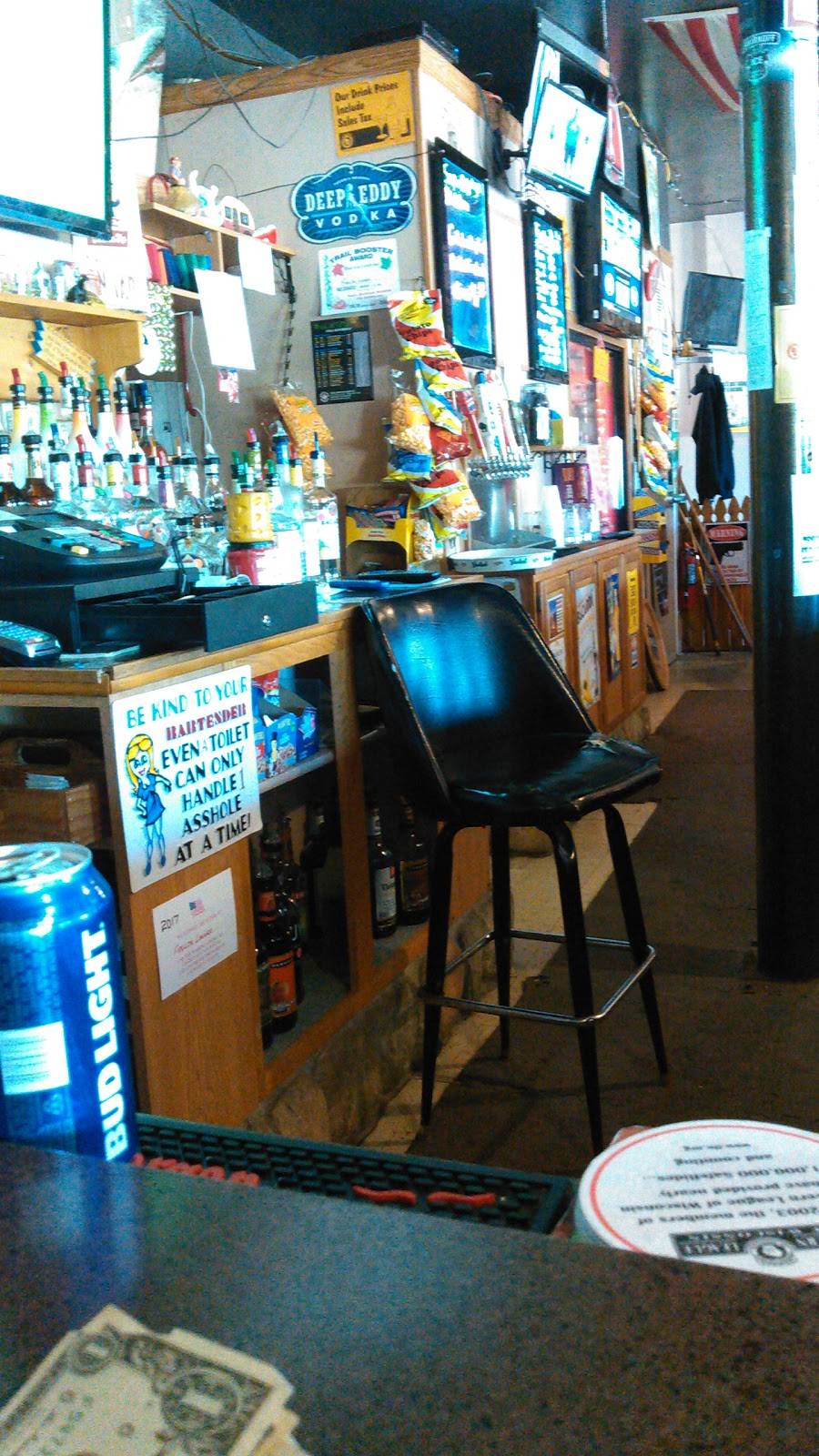 Firelite Lounge | restaurant | 15329 WI-32, Lakewood, WI 54138, USA | 7152767041 OR +1 715-276-7041