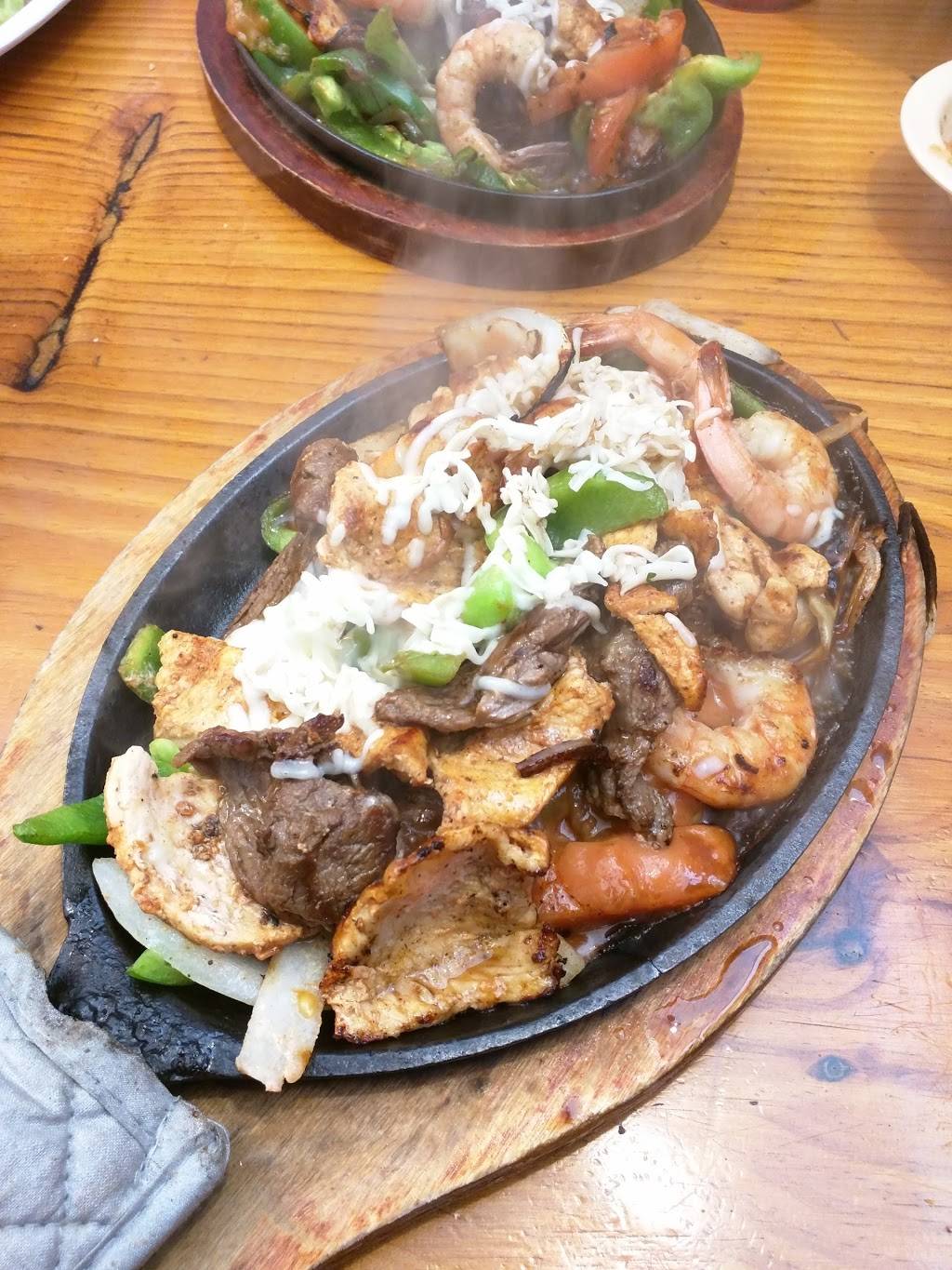 La Parrilla Guacamole Grill | restaurant | 10922 Beach Blvd, Stanton, CA 90680, USA | 7142260523 OR +1 714-226-0523