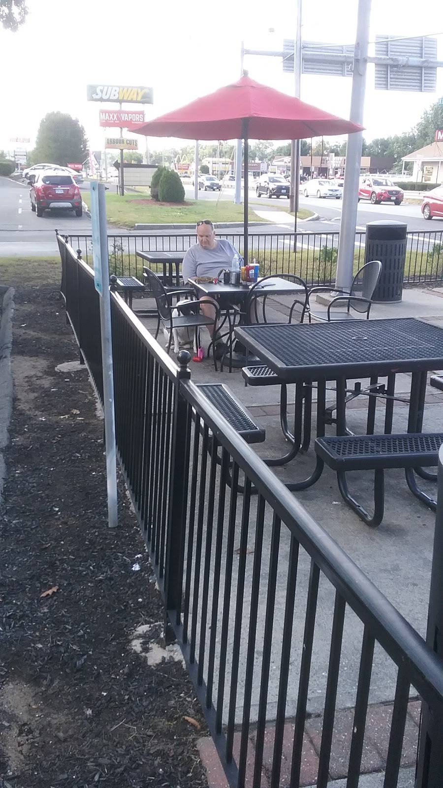 Dairy Queen Grill & Chill | restaurant | 1535 Memorial Dr, Chicopee, MA 01020, USA | 4135353005 OR +1 413-535-3005