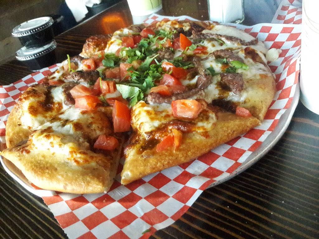 Mini Maxwells | restaurant | 913 Dana Dr, Redding, CA 96003, USA | 5307681175 OR +1 530-768-1175