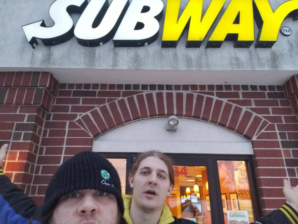 Subway | restaurant | 1264 Port Washington Rd A, Grafton, WI 53024, USA | 2623755585 OR +1 262-375-5585