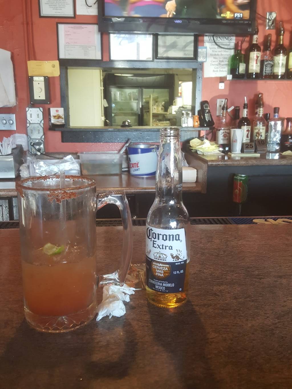 Zitios | restaurant | 11 East St, Woodland, CA 95776, USA | 5306696932 OR +1 530-669-6932