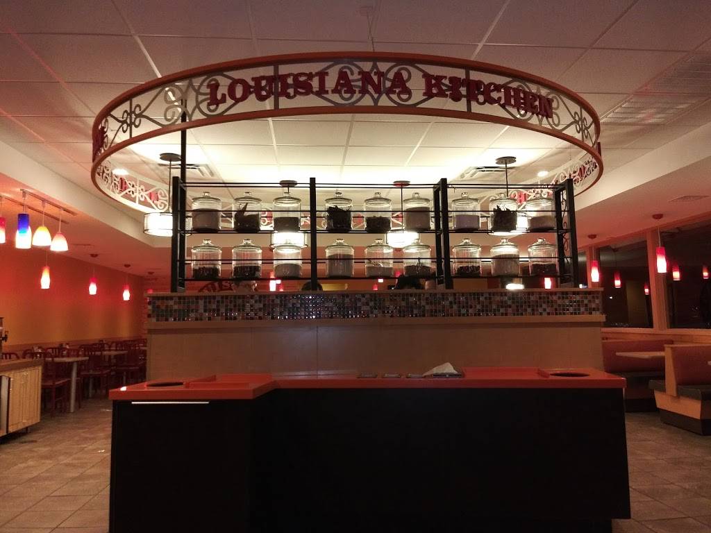 Popeyes Louisiana Kitchen | restaurant | 420 N Valley Mills Dr, Waco, TX 76710, USA | 2546332300 OR +1 254-633-2300