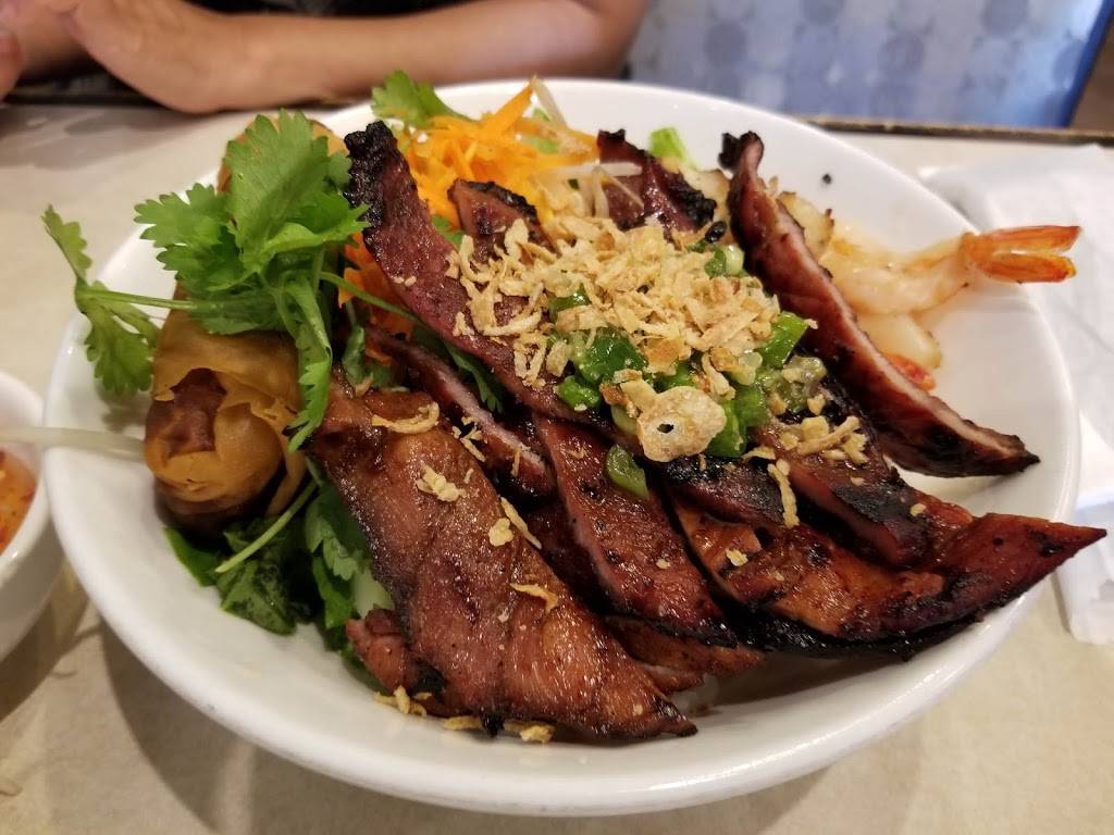 Pho Le | restaurant | 8785 Center Pkwy, Sacramento, CA 95823, USA | 9166887799 OR +1 916-688-7799