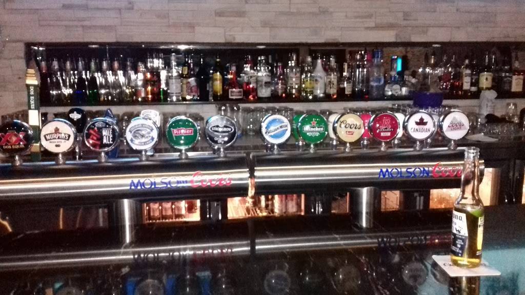 The Spot Bar and Lounge | restaurant | 9980 Airport Rd, Brampton, ON L6S 0C5, Canada | 9057993010 OR +1 905-799-3010