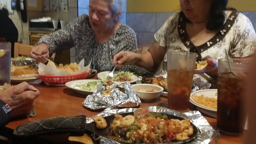 El Rodeo | restaurant | 5636 Mutual Ln, Indianapolis, IN 46239, USA | 3178628405 OR +1 317-862-8405