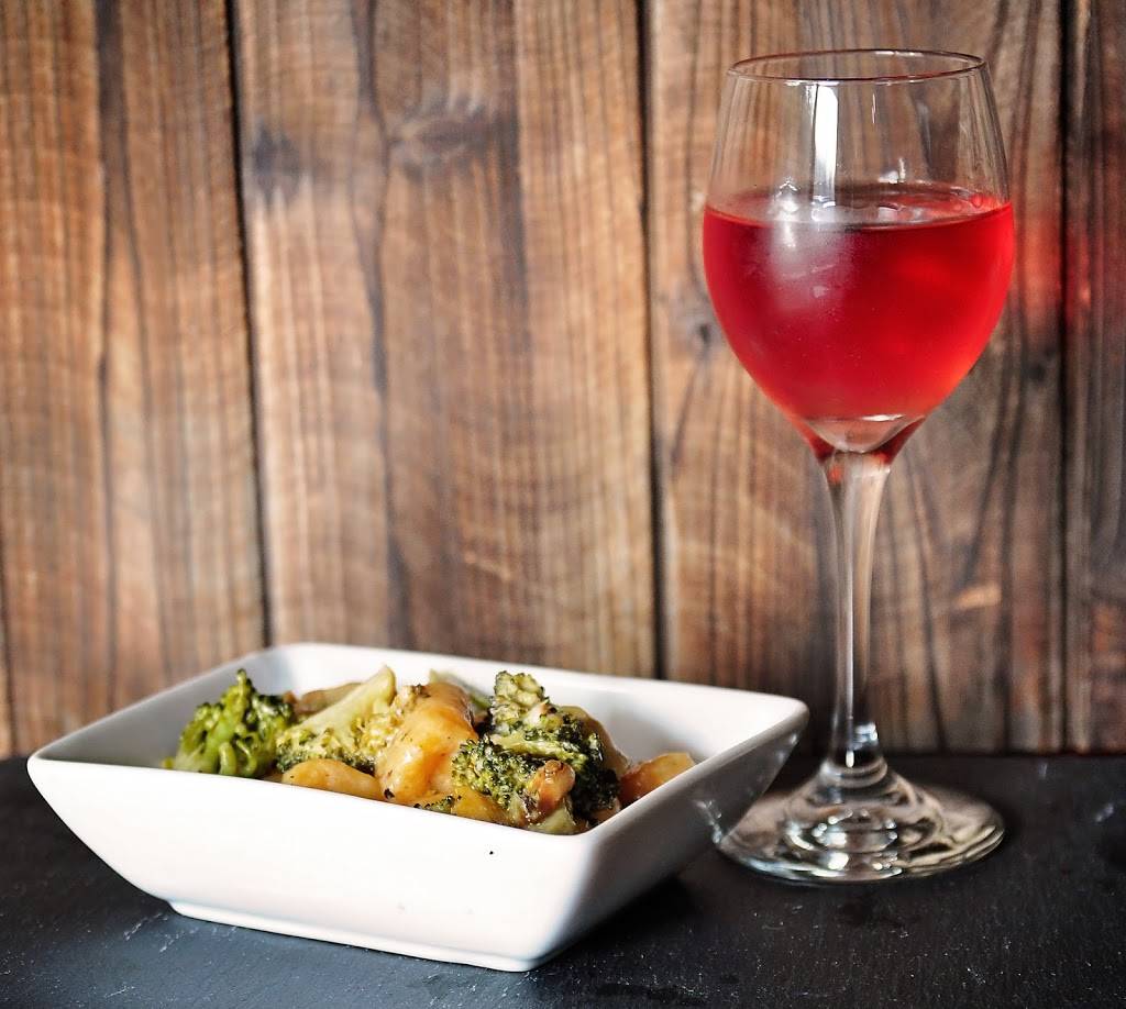 Out Aza Blue | restaurant | 57625 NW Wilson River Hwy, Gales Creek, OR 97117, USA | 5033572900 OR +1 503-357-2900