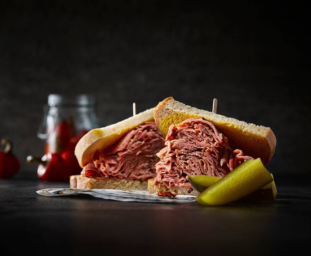 Rock’n Deli - Montreal Smoked Meat | restaurant | Cf shops Don Mills, 32 Clock Tower Rd, Toronto, ON M2C 0G2, Canada | 4167923354 OR +1 416-792-3354