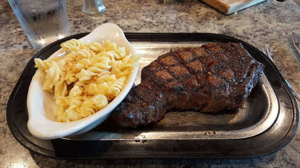 Mistys Steakhouse and Brewery | night club | 200 N 11th St, Lincoln, NE 68508, USA | 4024767766 OR +1 402-476-7766