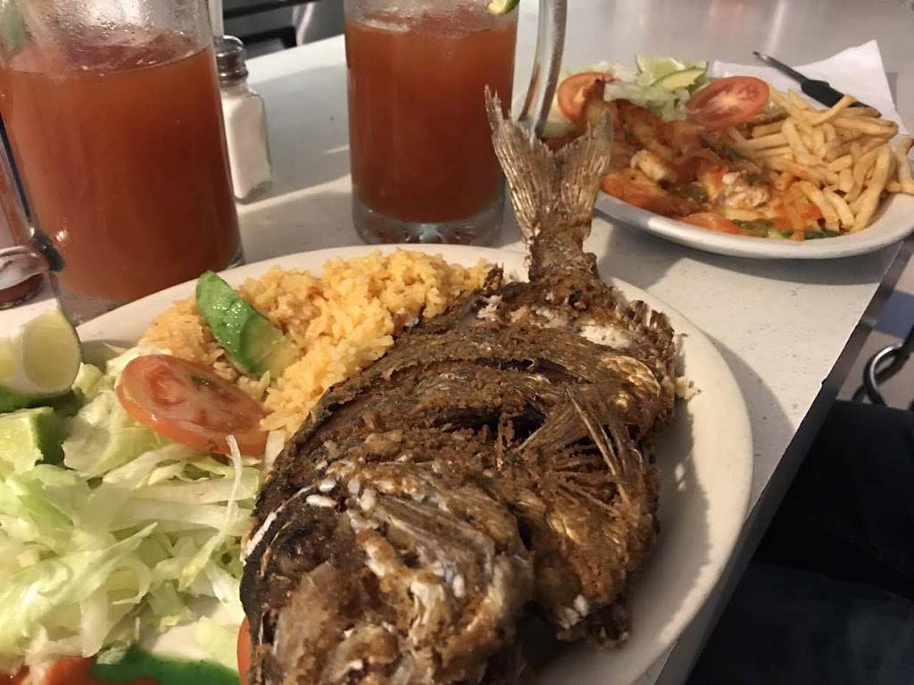 El Puerto Jarocho Mexican & Seafood Restaurant | restaurant | 3713 Eastern Ave, Baltimore, MD 21224, USA | 4102762205 OR +1 410-276-2205
