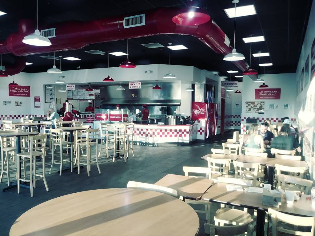 Five Guys | meal takeaway | 1870 Marketplace Dr, Burlington, WA 98233, USA | 3607578677 OR +1 360-757-8677