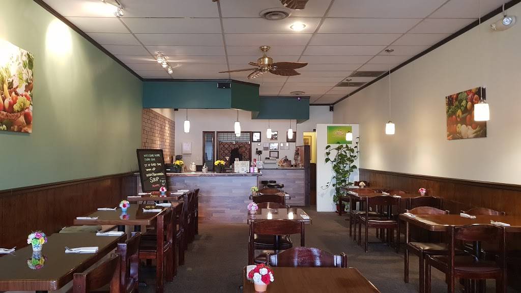 Subdragon 111 Thai Restaurant | restaurant | 74 W Lake St, Addison, IL 60101, USA | 3312252632 OR +1 331-225-2632