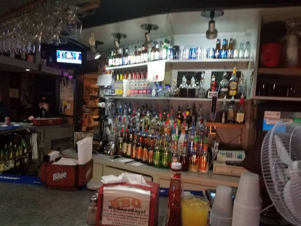 Deacons Bench | restaurant | 227 Oakdale Rd, Johnson City, NY 13790, USA | 6077976741 OR +1 607-797-6741