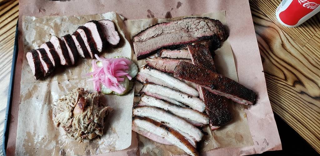 Owlbear Barbecue | restaurant | 2826 Larimer St, Denver, CO 80205, USA | 7206671181 OR +1 720-667-1181