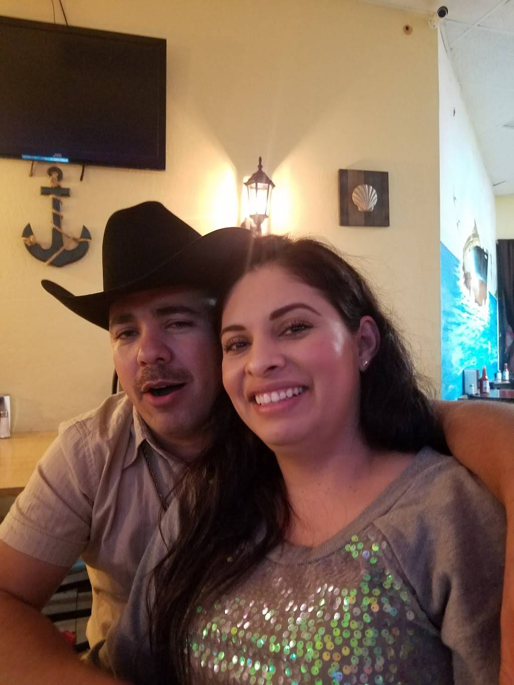 Nuevo Vallarta Restaurant | restaurant | 2201 Northgate Blvd, Sacramento, CA 95833, USA | 9165679870 OR +1 916-567-9870