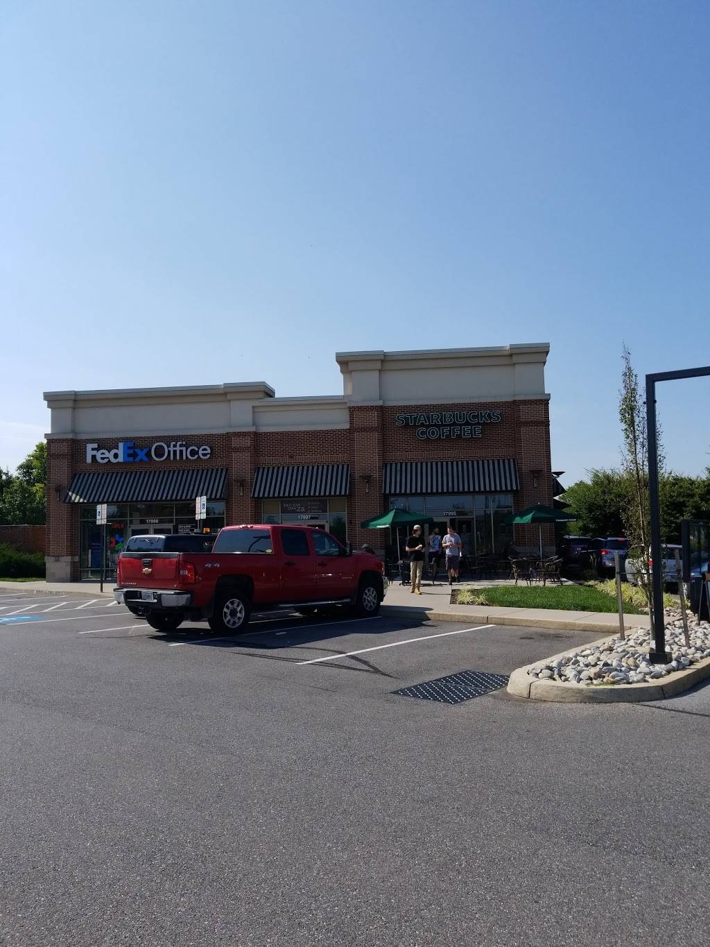 Starbucks | cafe | 17995 Garland Groh Blvd, Hagerstown, MD 21740, USA | 3017453147 OR +1 301-745-3147