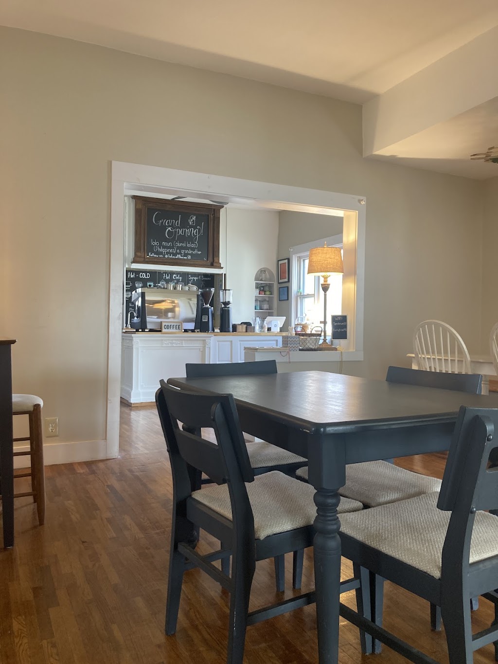 Lolas At The Inn | restaurant | 3910 S Washington St, Marion, IN 46953, USA | 7656679161 OR +1 765-667-9161