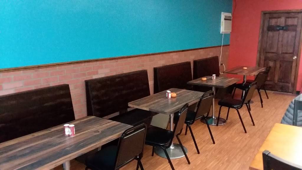 Tia Nanas Taco Stand | restaurant | 106 Cherry St, Cherry Valley, IL 61016, USA | 8155808377 OR +1 815-580-8377