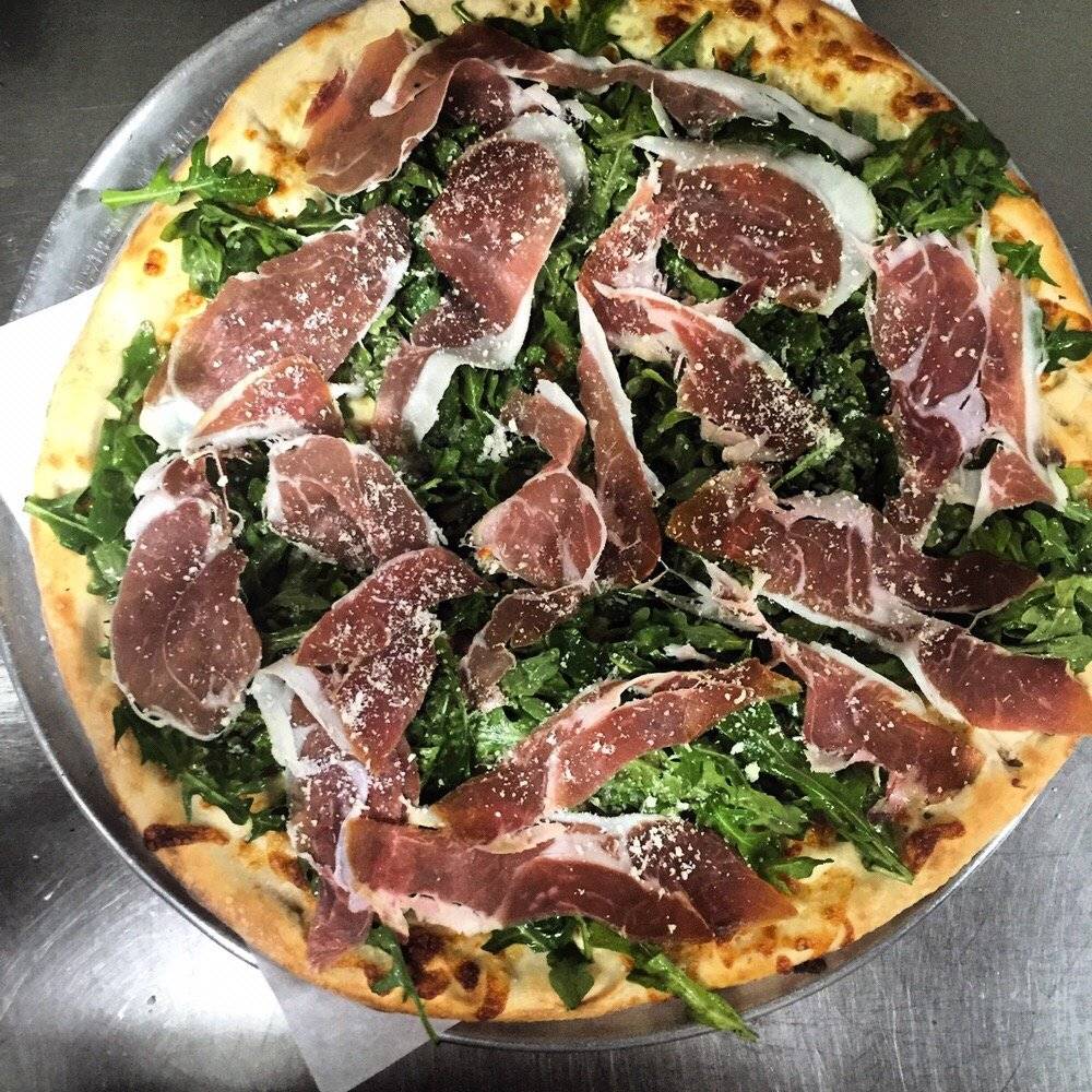 Giulios Pizza Restaurant | restaurant | 126 Middletown Ave, North Haven, CT 06473, USA | 2032393515 OR +1 203-239-3515