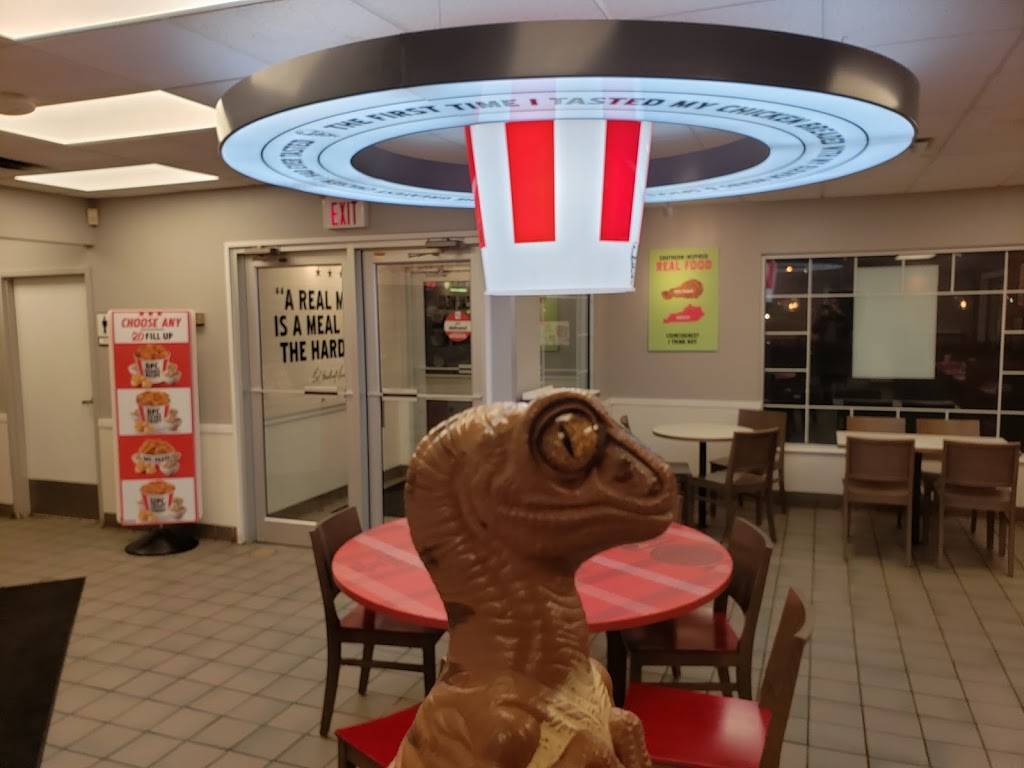 KFC | restaurant | 34400 Euclid Ave, Willoughby, OH 44094, USA | 4409514192 OR +1 440-951-4192