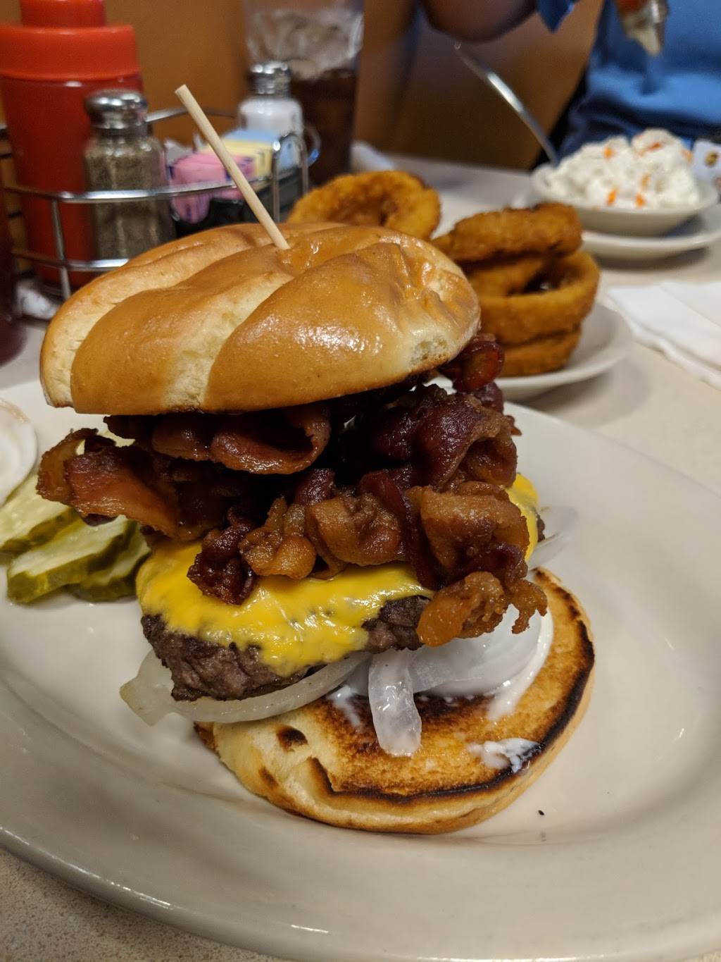 Blue Ash Chili | restaurant | 11711 Princeton Pike #231, Springdale, OH 45246, USA | 5138734663 OR +1 513-873-4663