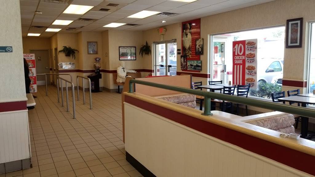 KFC | restaurant | 885 Fox Dr, Winchester, VA 22603, USA | 5406679930 OR +1 540-667-9930