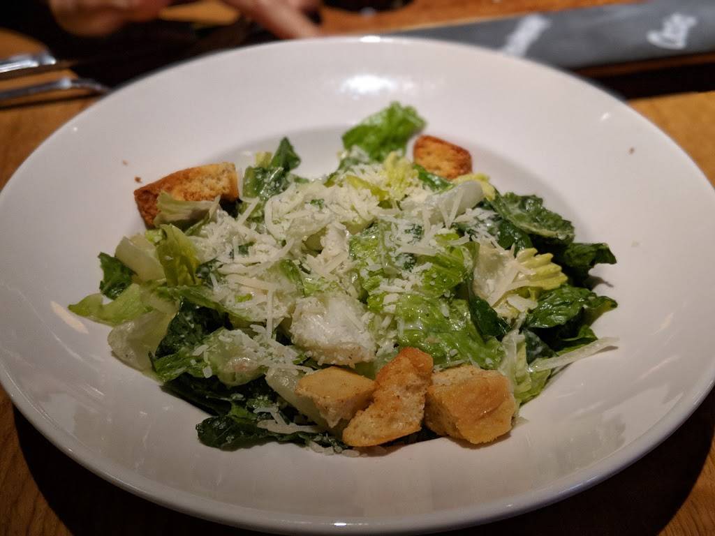 BJs Restaurant & Brewhouse | restaurant | 6181 Columbia Crossing Cir, Columbia, MD 21045, USA | 4433938600 OR +1 443-393-8600