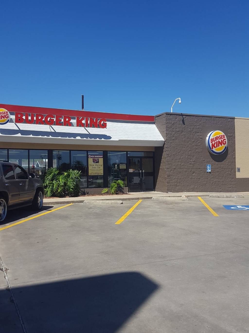 Burger King | restaurant | 1807 West St, Vinton, LA 70668, USA | 3373296748 OR +1 337-329-6748