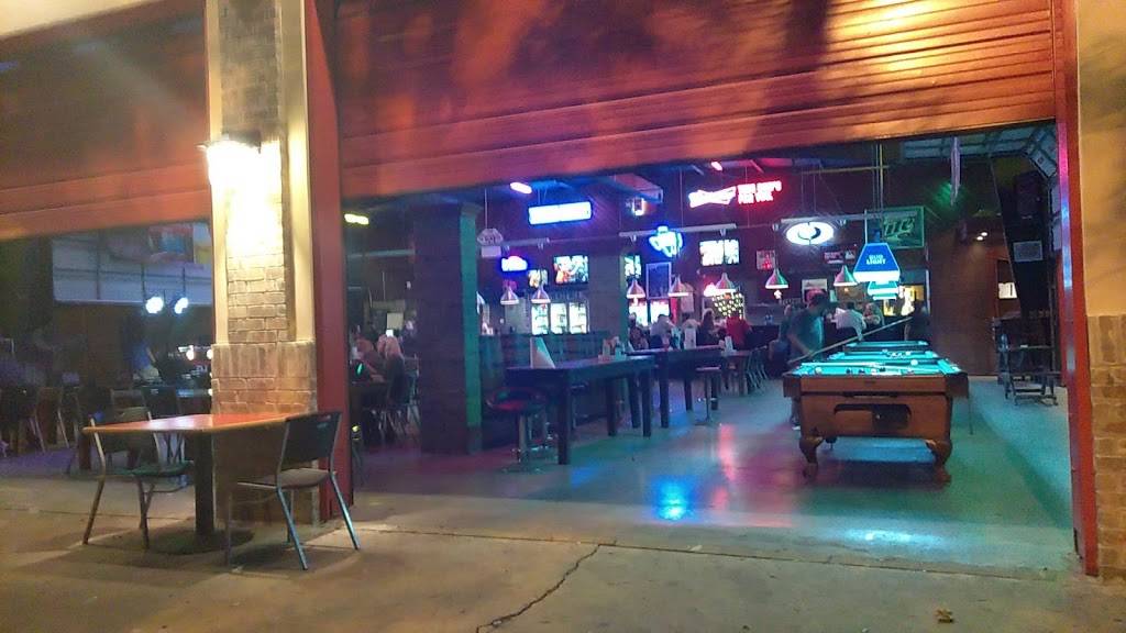 SBB Scooters Icehouse | restaurant | 1134 N Main St, Pearland, TX 77581, USA | 8322431506 OR +1 832-243-1506