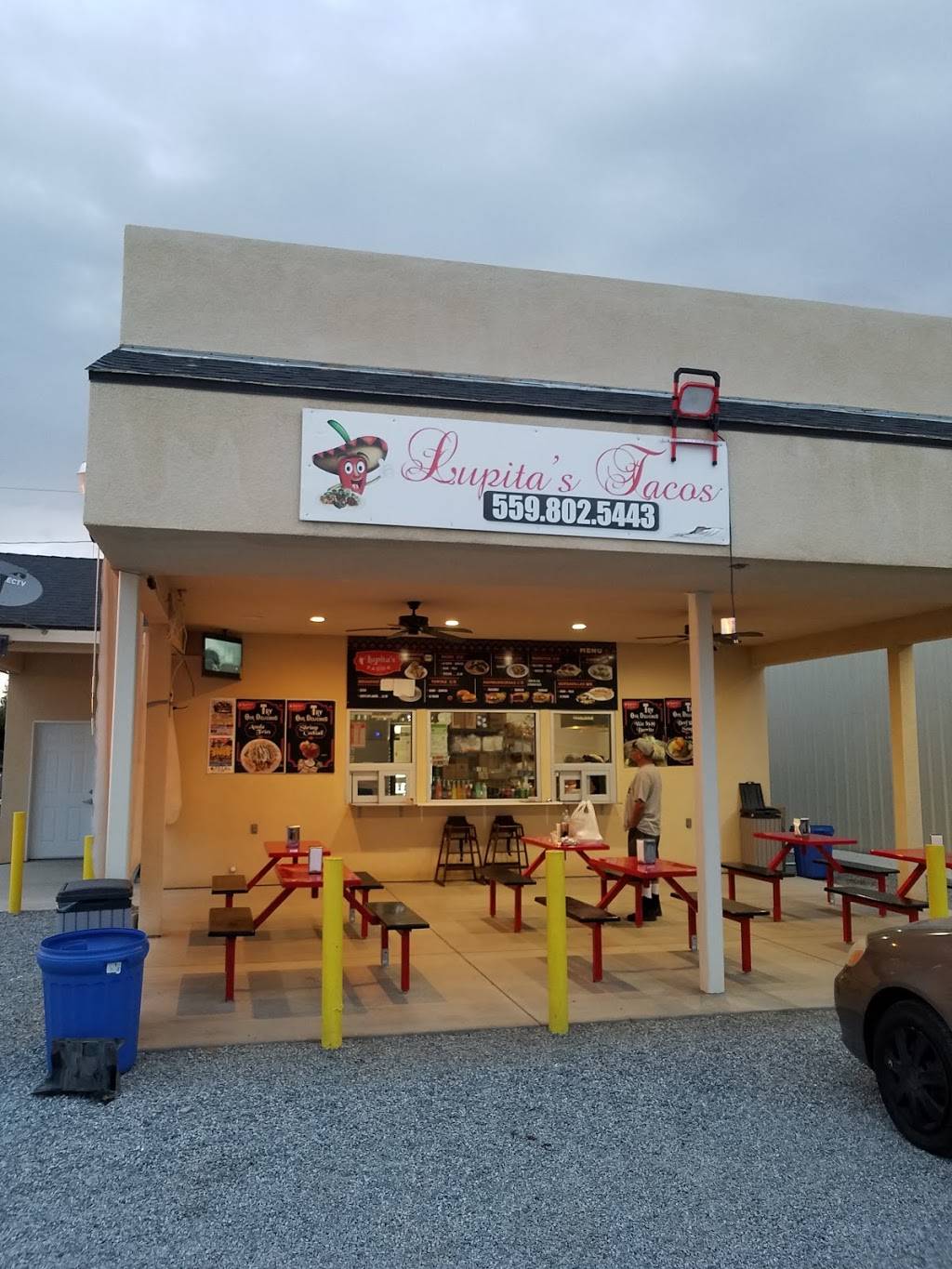 Lupitas Tacos | restaurant | 32724 Rd 124, Visalia, CA 93291, USA | 5598025443 OR +1 559-802-5443