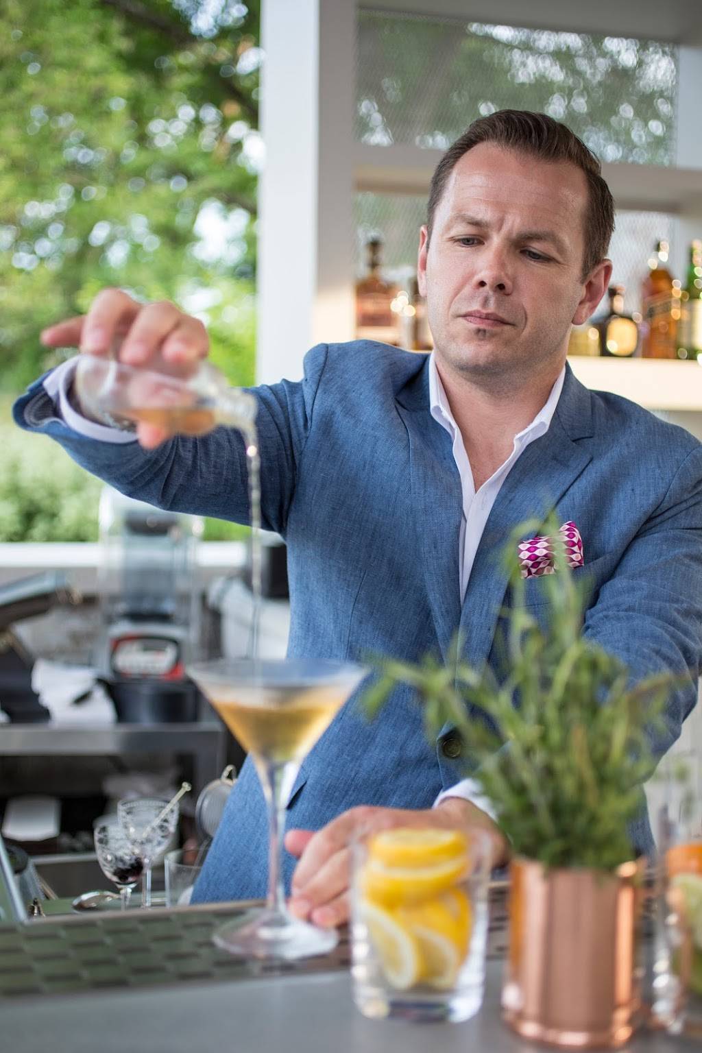 The Social Terrace | restaurant | 136 East Francis St E, Williamsburg, VA 23185, USA | 8553183996 OR +1 855-318-3996