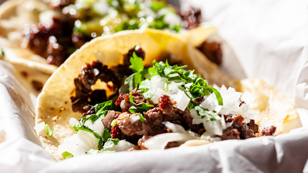 Harrys Long Bar | restaurant | 13115 S Western Ave, Blue Island, IL 60406, USA | 7083885319 OR +1 708-388-5319