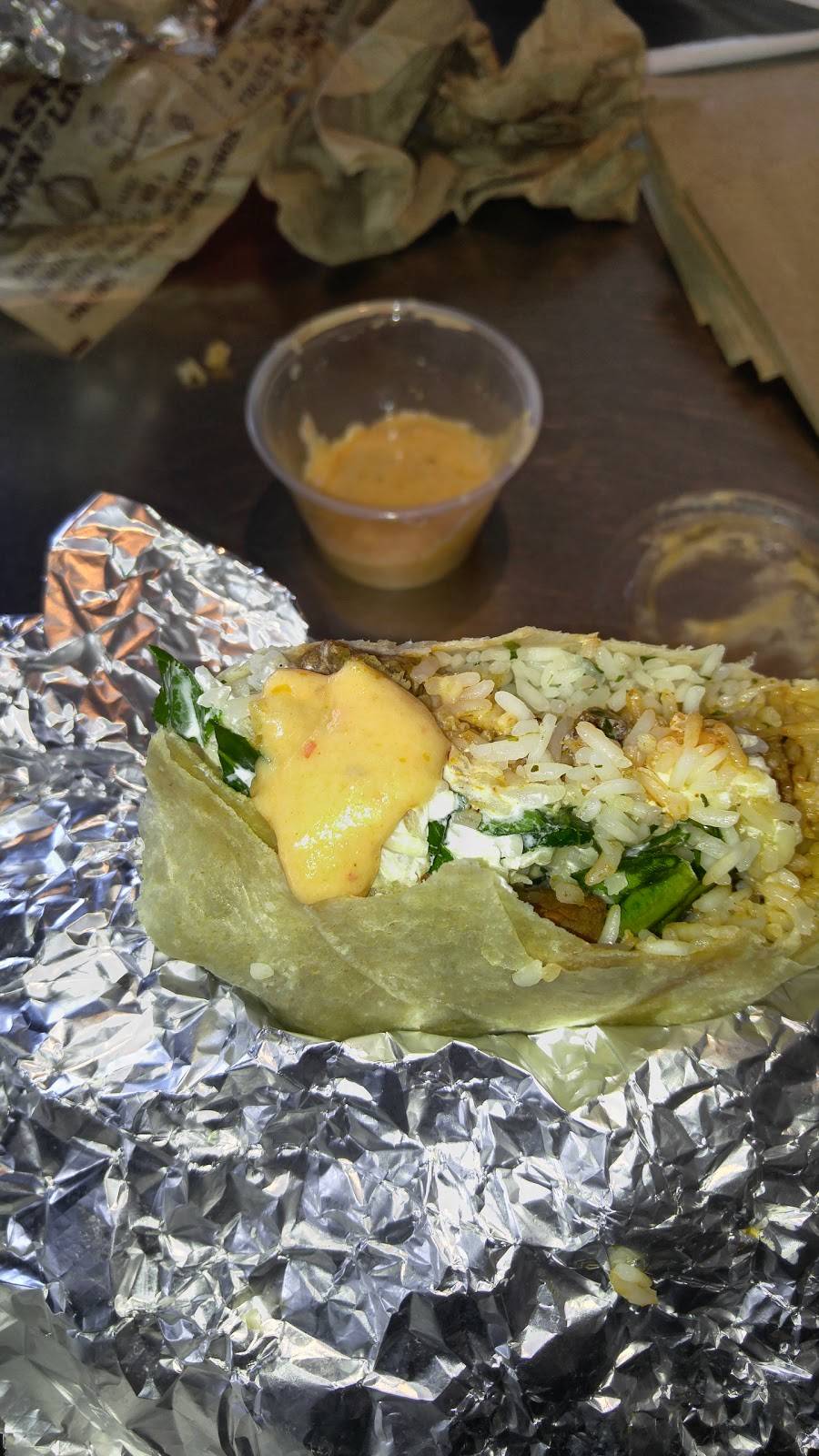 Chipotle Mexican Grill | restaurant | 8100 W Crestline Ave Unit A1, Denver, CO 80123, USA | 3035011101 OR +1 303-501-1101