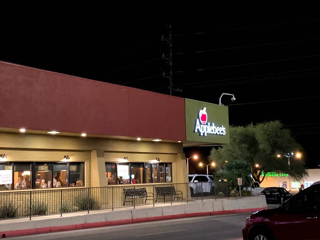 Applebees Grill + Bar | restaurant | 5870 East Broadway Park Mall, Building E, Tucson, AZ 85711, USA | 5207509780 OR +1 520-750-9780