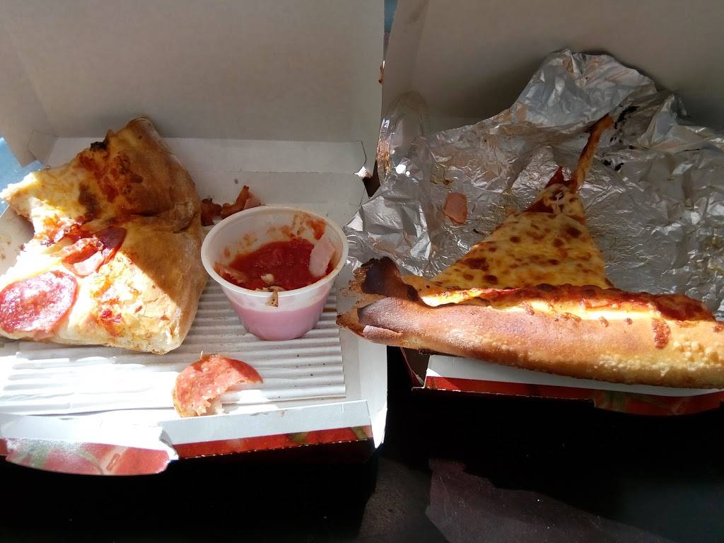 Famous Famiglia | restaurant | 6000 N Terminal Pkwy, Atlanta, GA 30320, USA | 4047621577 OR +1 404-762-1577