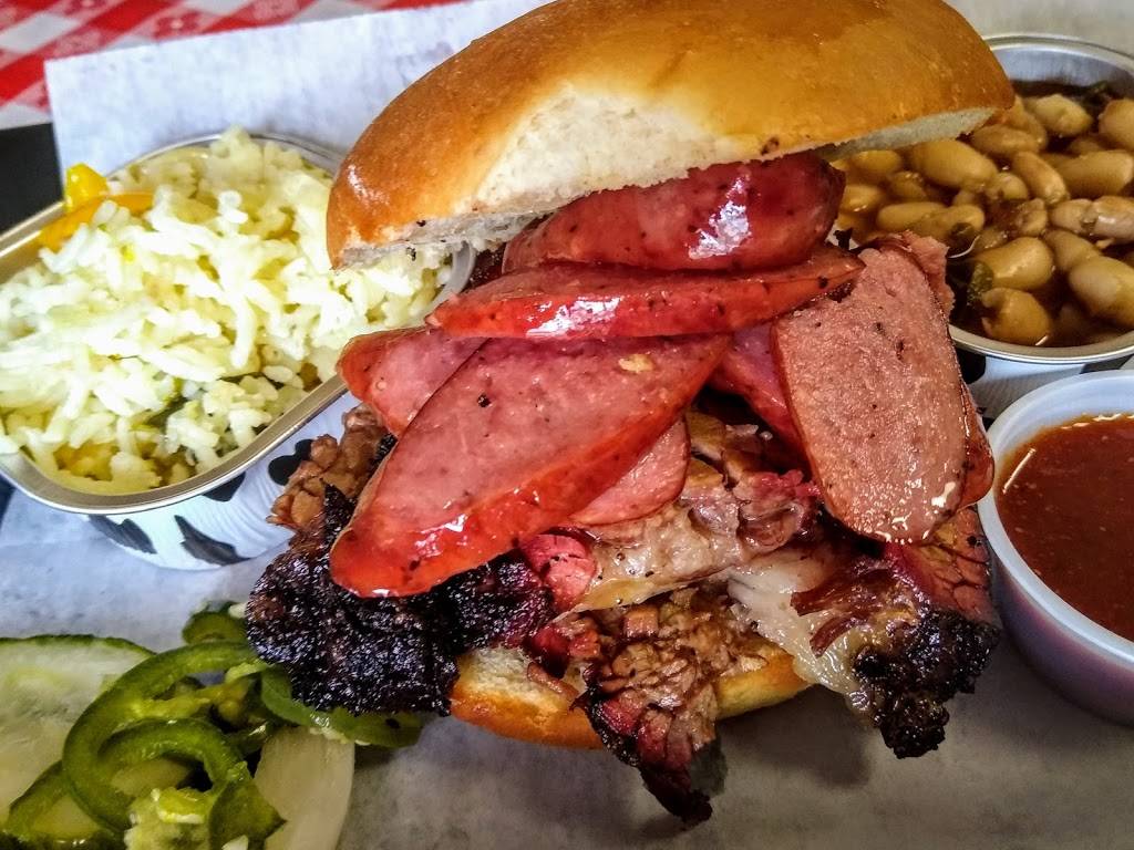 Comanche Cafe | restaurant | 322 N Staples St, Corpus Christi, TX 78401, USA | 3612106911 OR +1 361-210-6911