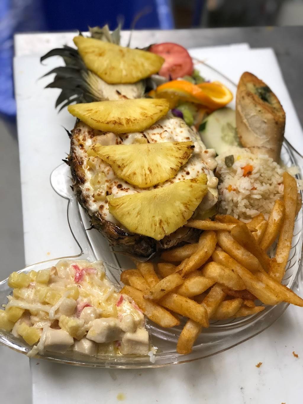 Islas Marias Restaurant | restaurant | 6602 Barrington Rd, Hanover Park, IL 60133, USA | 6303724888 OR +1 630-372-4888