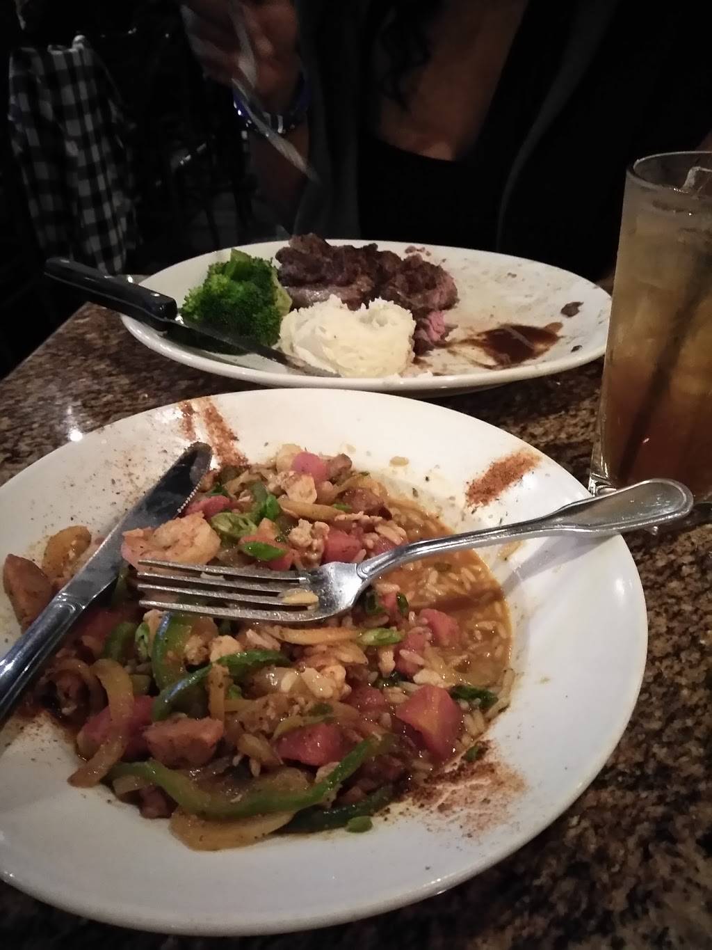 BJs Restaurant & Brewhouse | restaurant | 5733 Pacific Ave, Stockton, CA 95207, USA | 2093734660 OR +1 209-373-4660