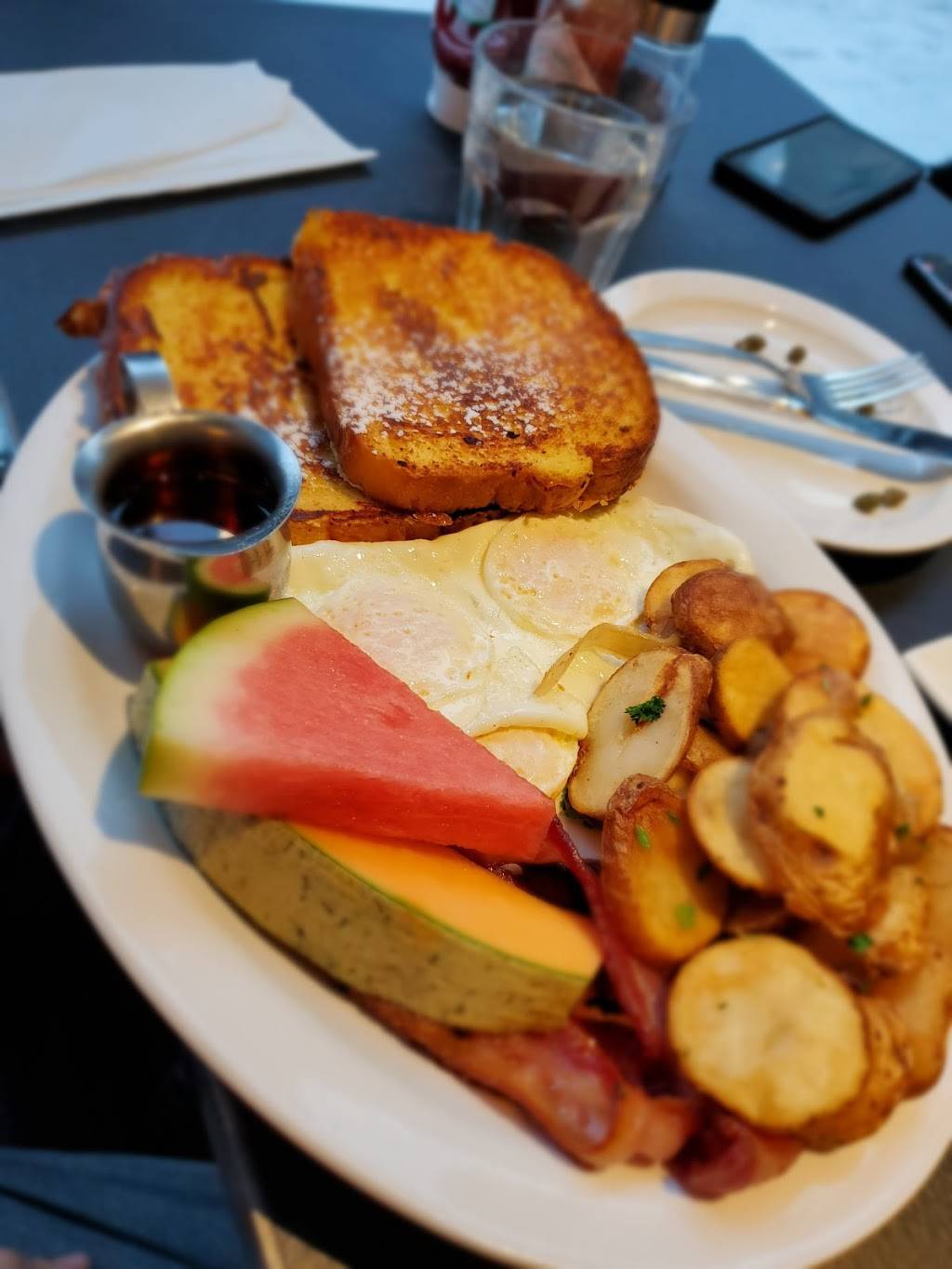 Eggspectation | restaurant | 345 Bloor St E, Toronto, ON M4W 3J6, Canada | 6473475030 OR +1 647-347-5030