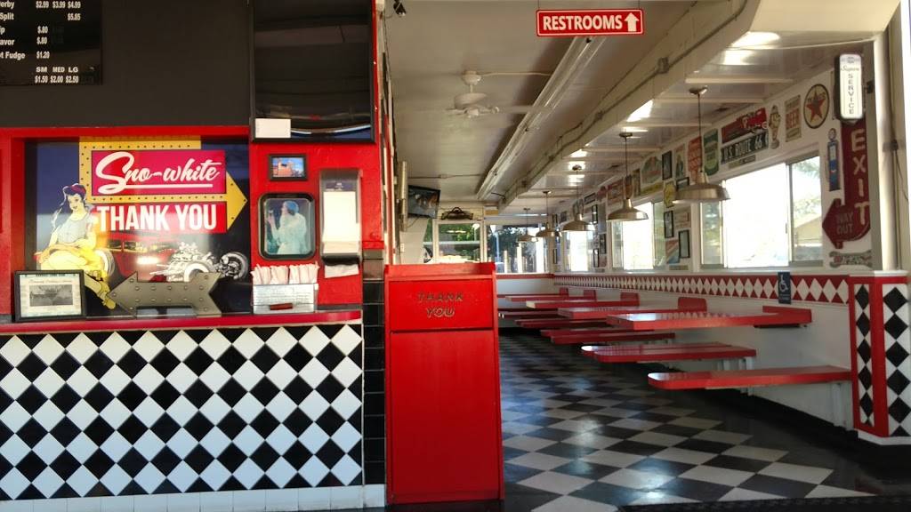 Sno White | restaurant | 420 N Yosemite Ave, Oakdale, CA 95361, USA | 2098483908 OR +1 209-848-3908