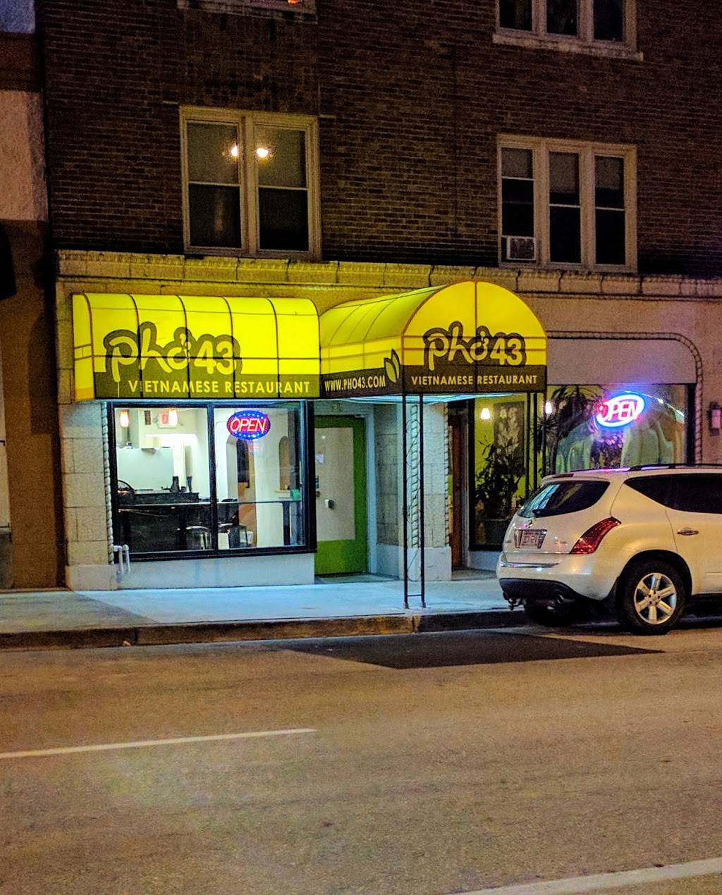 Pho 43 | restaurant | 1814 N Farwell Ave, Milwaukee, WI 53202, USA | 4145850303 OR +1 414-585-0303