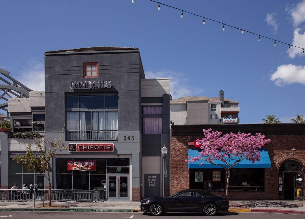 Chipotle Mexican Grill | restaurant | 245 Pine Ave Ste 190, Long Beach, CA 90802, USA | 5624329472 OR +1 562-432-9472