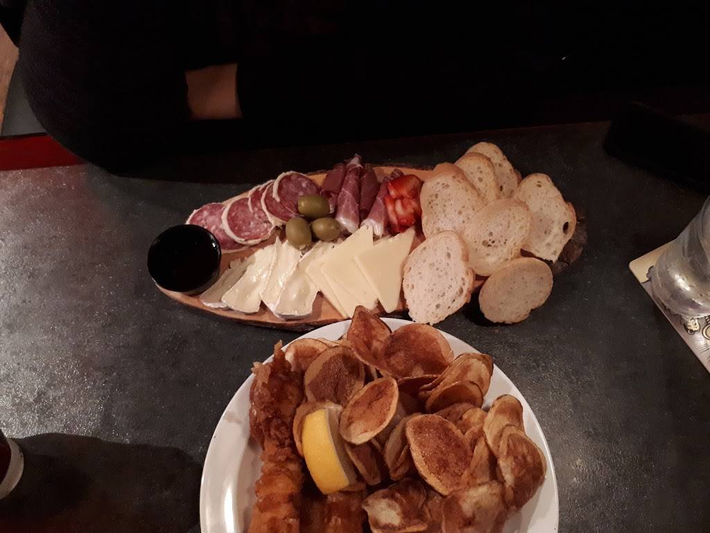 Beacon Ale House | restaurant | 239 Dalhousie St, Amherstburg, ON N9V 2Z1, Canada | 5197367500 OR +1 519-736-7500