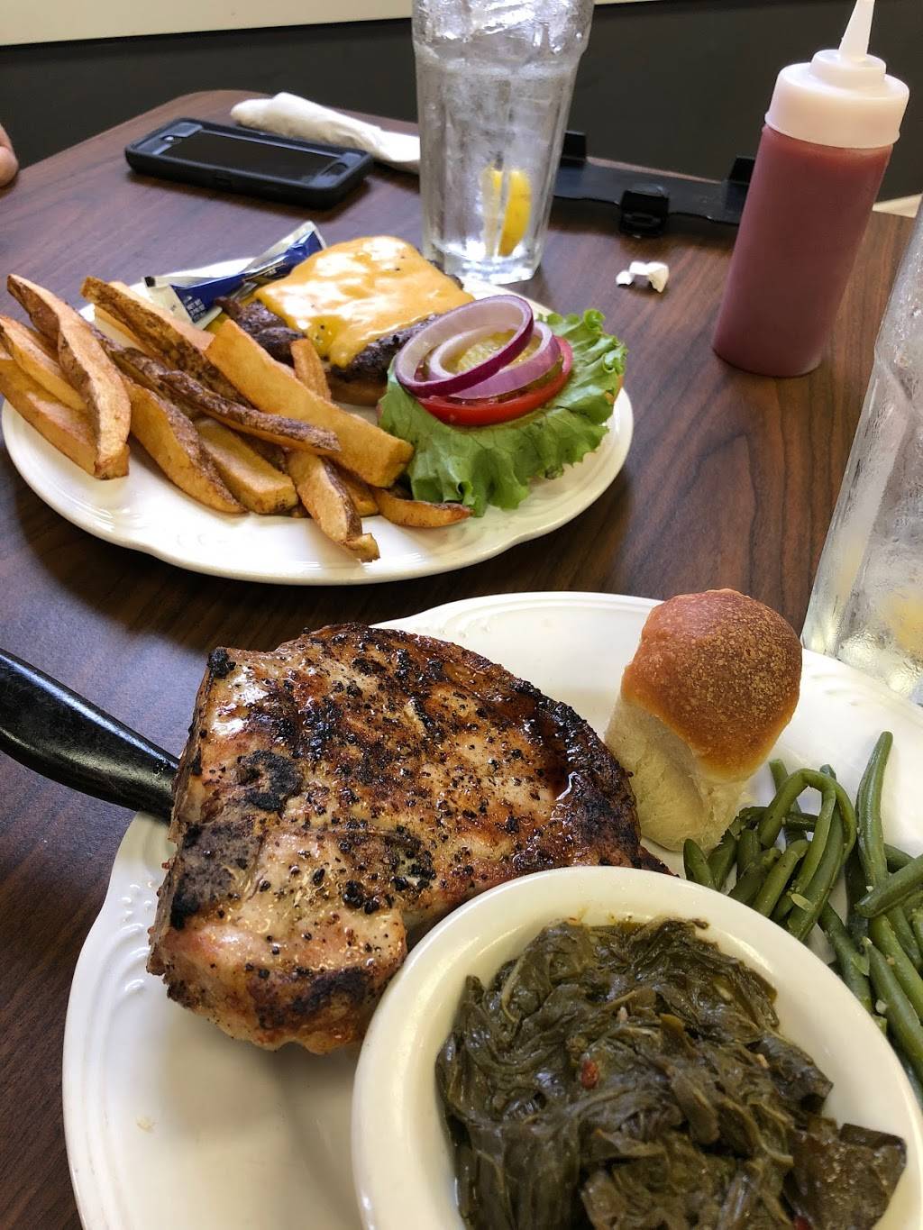 Urban Plantation | restaurant | 764 N Main St, Shelbyville, TN 37160, USA | 9314887840 OR +1 931-488-7840