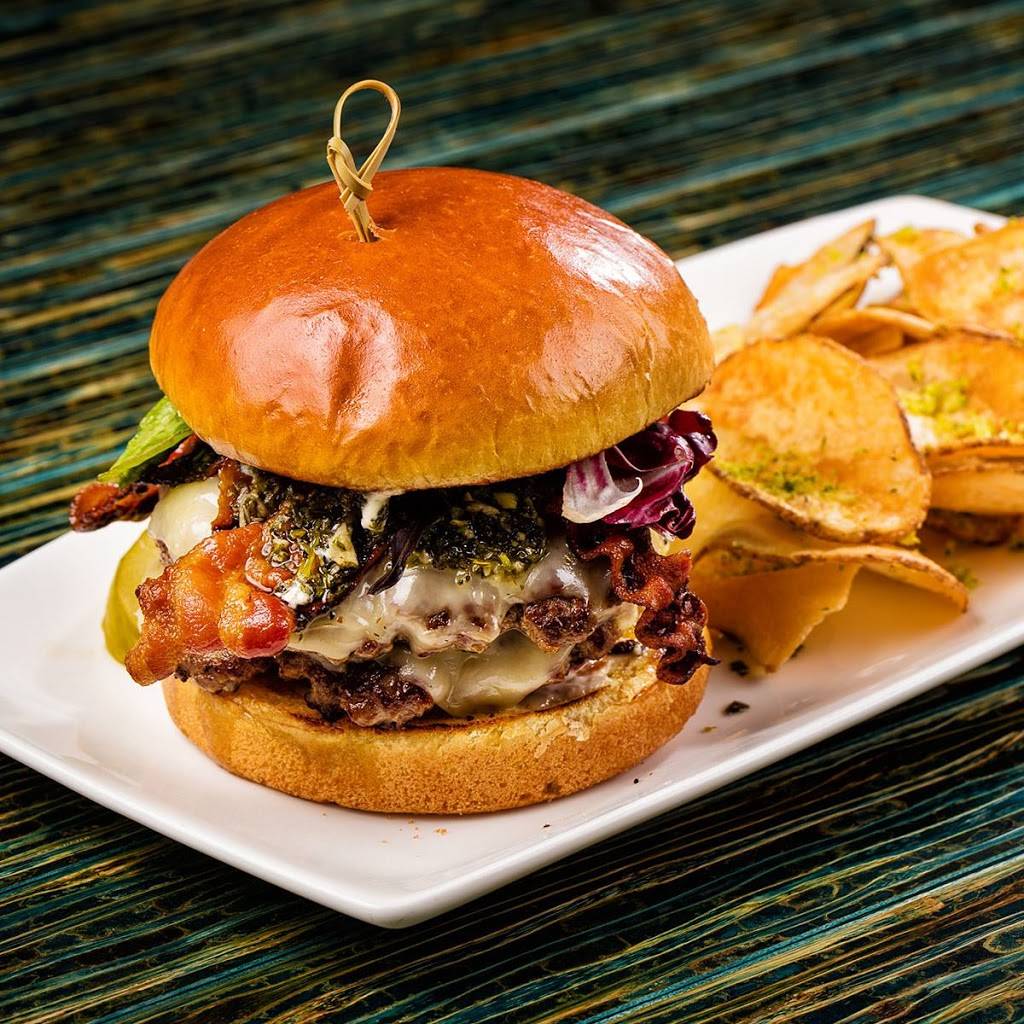 Finns Restaurant | restaurant | 7635 Fairfax Drive Floor 2, Reunion, FL 34747, USA | 3217108164 OR +1 321-710-8164