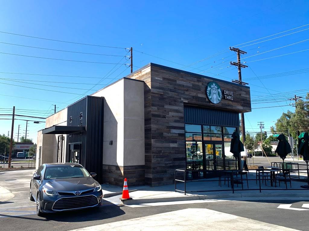 Starbucks | cafe | 2701 N Grand Ave, Santa Ana, CA 92705, USA | 7149552523 OR +1 714-955-2523