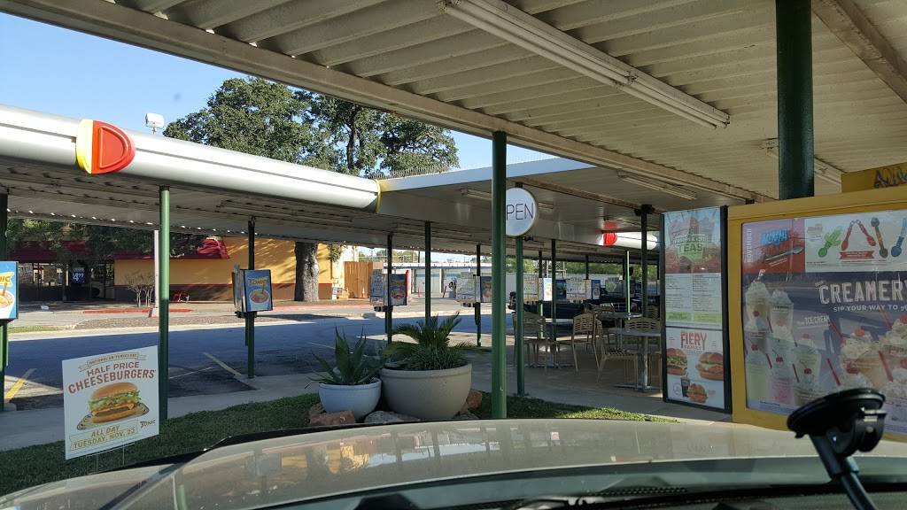 Sonic Drive-In | restaurant | 1815 Airport Blvd, Austin, TX 78702, USA | 5124748511 OR +1 512-474-8511
