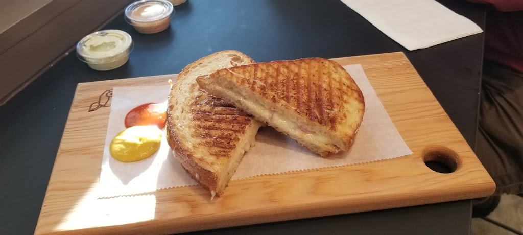 Meat & Bread | restaurant | 360 Nueces St suite 20, Austin, TX 78701, USA | 5129477320 OR +1 512-947-7320