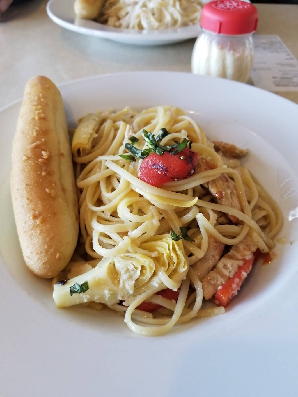 Cafe Fontana | restaurant | 1024 W Reynolds St, Pontiac, IL 61764, USA | 8154192011 OR +1 815-419-2011